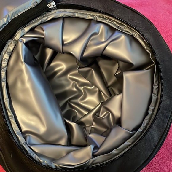 Grill and cooler combo - Picture 3 of 5